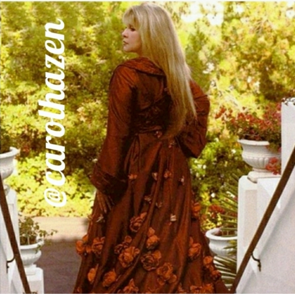 850K, LIKE 4 BLUES DROPS! Xo Carol PLS SHARE & ALWAYS GAIN NEW FOLLOWERS! Xo - Picture 8 of 16